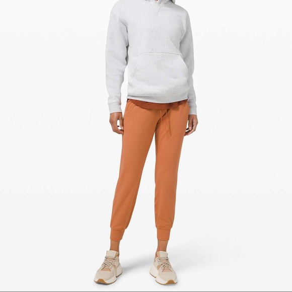 Ready to Rulu Jogger - Picture 3 of 8